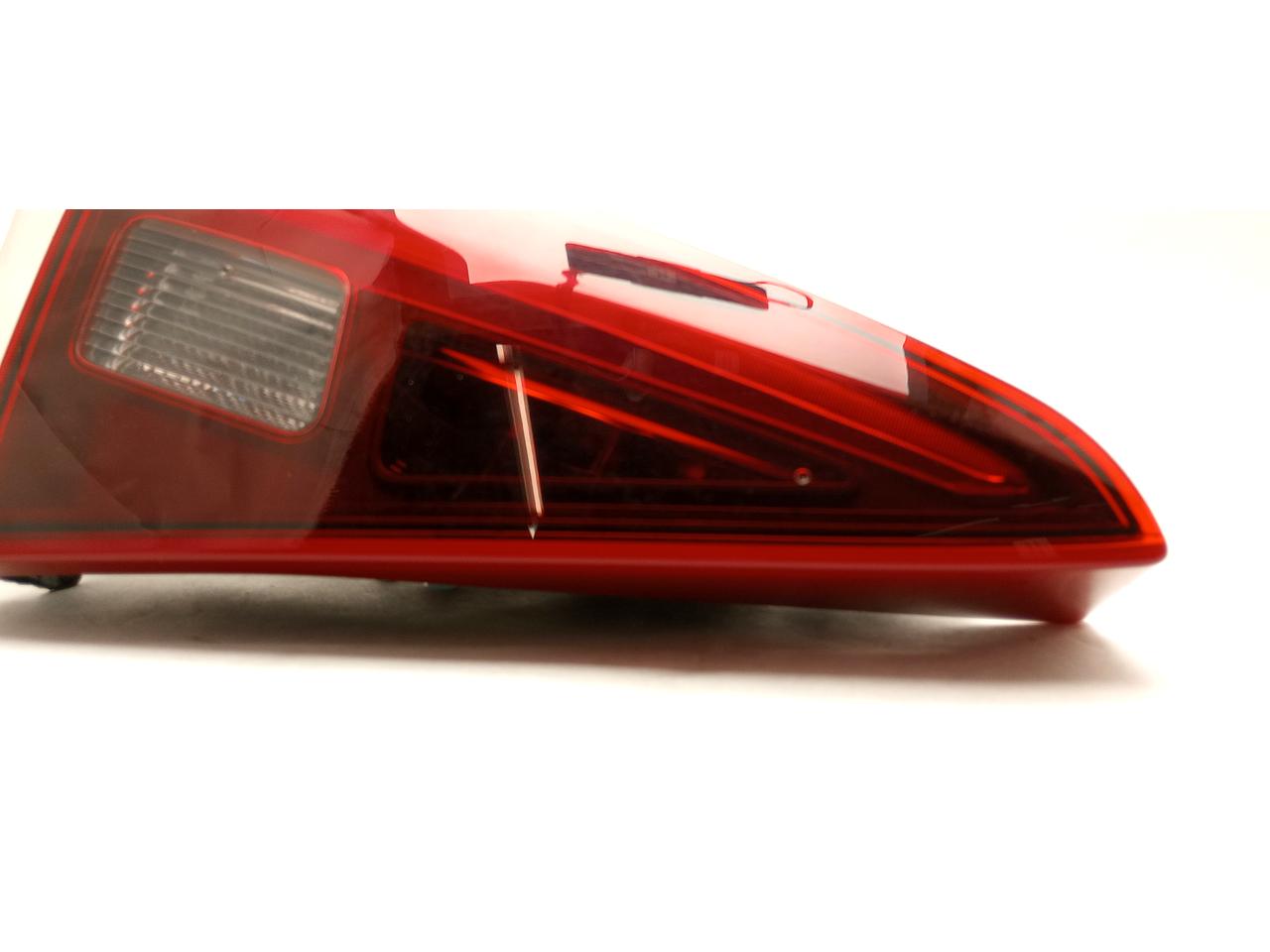 Alfa Romeo Giulia Driver Left Inner Tail Light