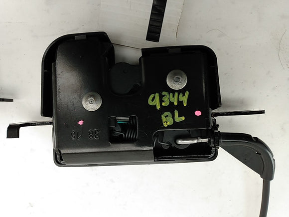 Alfa Romeo Giulia Pair Of Rear Seat Fold Down Latches