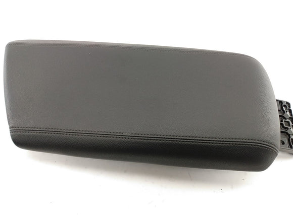 Alfa Romeo Giulia Center Console Arm Rest