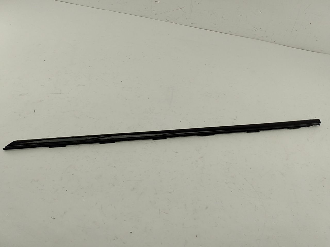 Alfa Romeo Giulia Driver Left Front Exterior Door Window Molding Trim