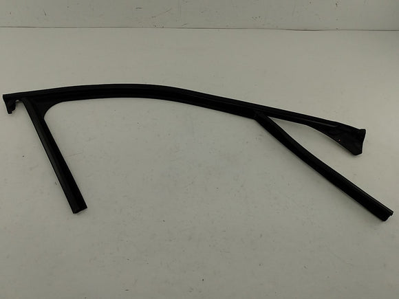 Alfa Romeo Giulia Passenger Right Front Upper Door Window Seal