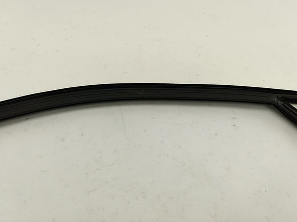 Alfa Romeo Giulia Driver Left Front Upper Door Window Seal