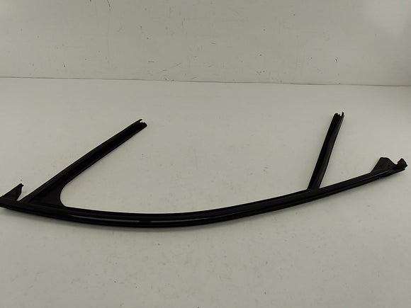Alfa Romeo Giulia Driver Left Front Upper Door Window Seal