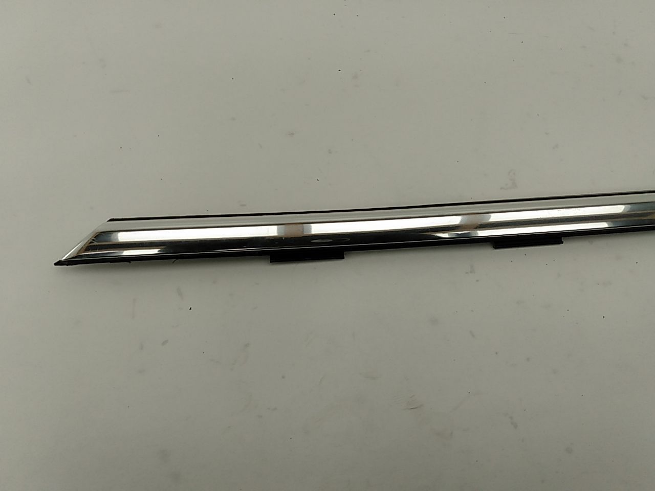 Alfa Romeo Giulia Driver Left Front Exterior Door Window Molding Trim
