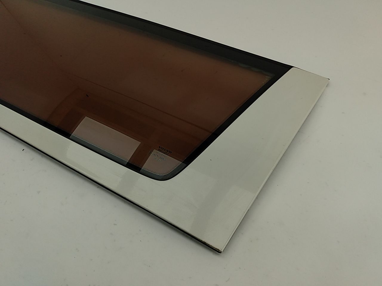 Volvo V70 Passenger Right Rear Quarter Glass