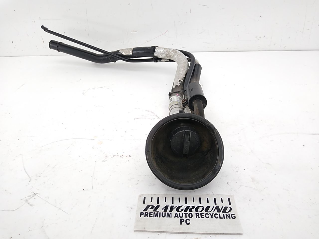 Volvo V70 Fuel Filler Neck