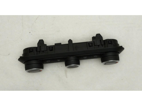 Alfa Romeo Giulia HVAC Climate Control Switch