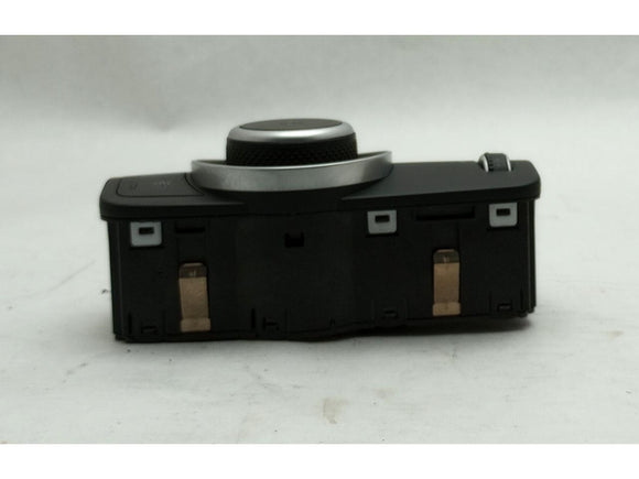 Alfa Romeo Giulia Headlight Switch Control