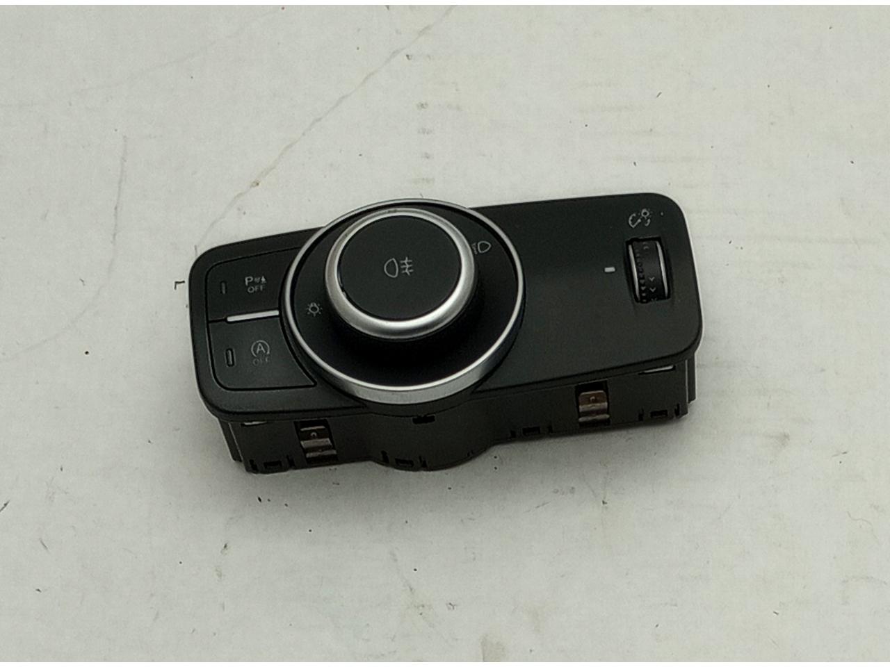 Alfa Romeo Giulia Headlight Switch Control