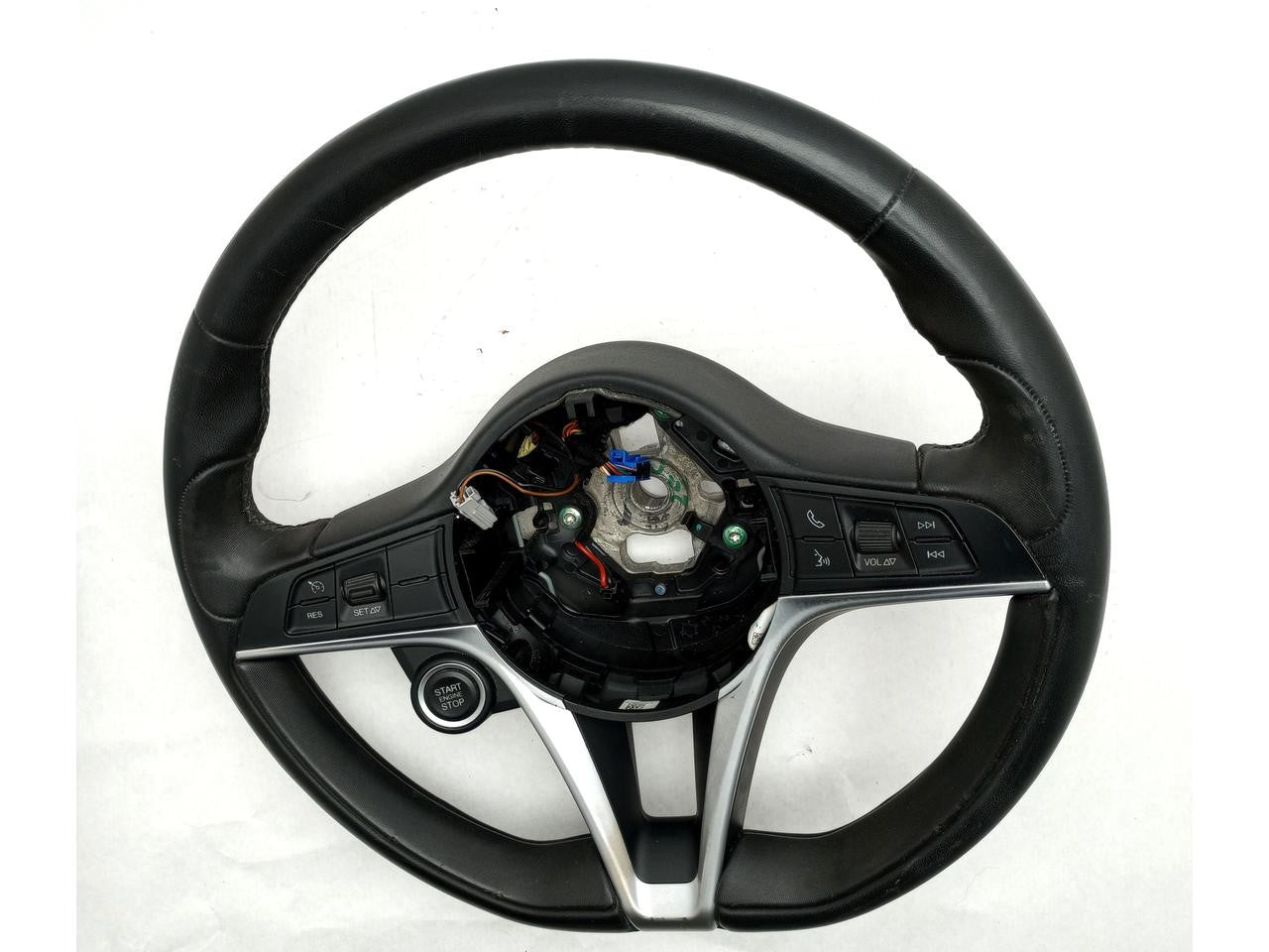 Alfa Romeo Giulia Steering Wheel