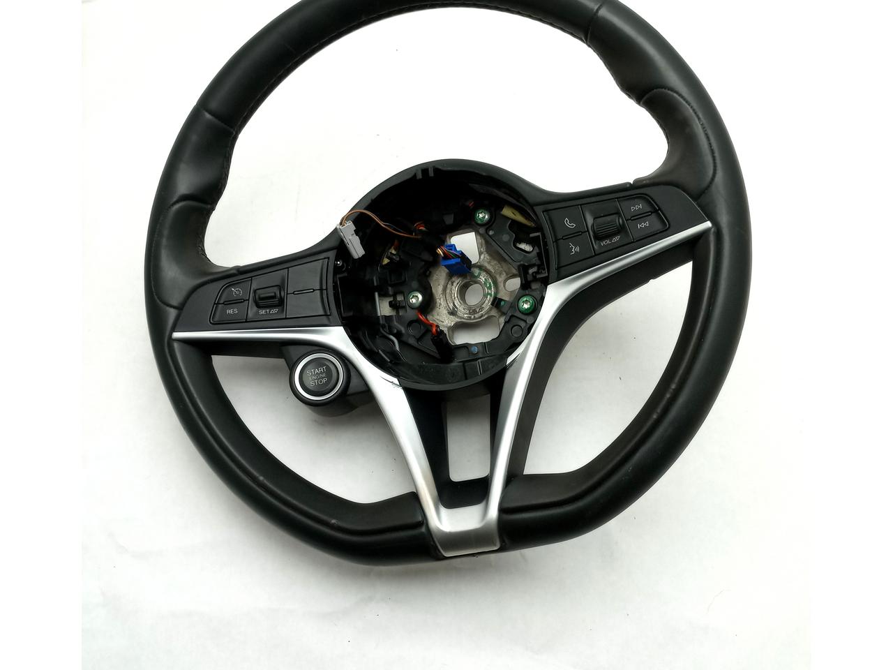 Alfa Romeo Giulia Steering Wheel