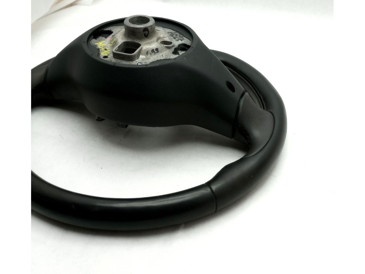 Alfa Romeo Giulia Steering Wheel