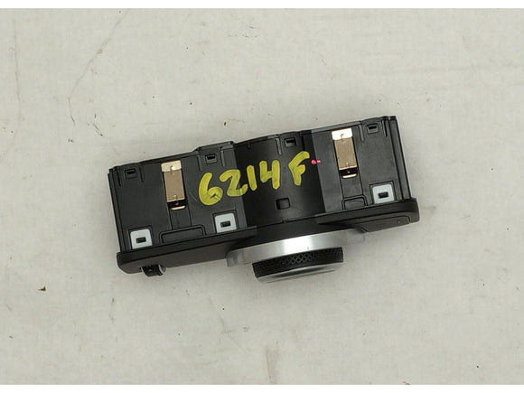 Alfa Romeo Giulia Headlight Switch Control