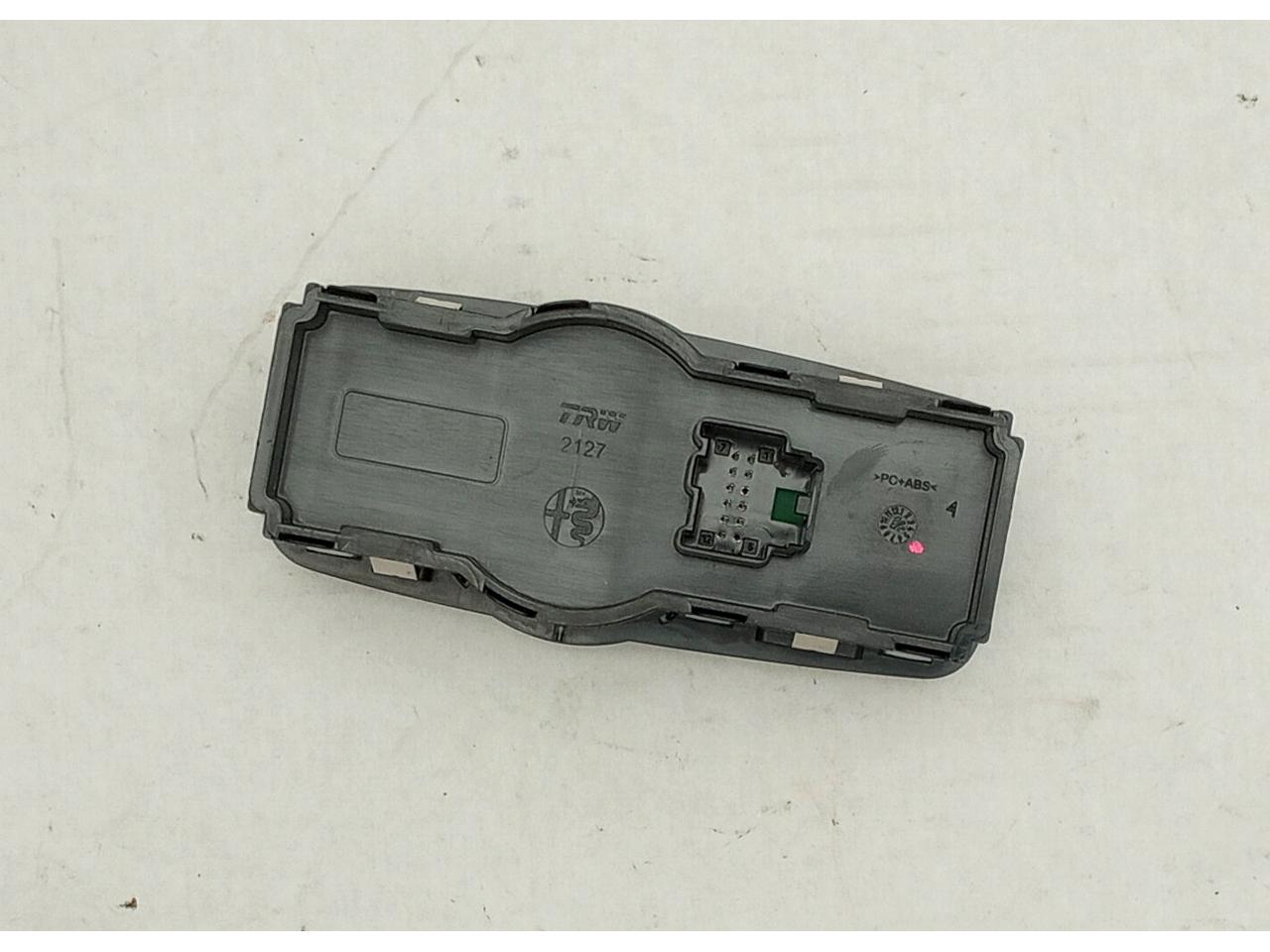 Alfa Romeo Giulia Headlight Switch Control