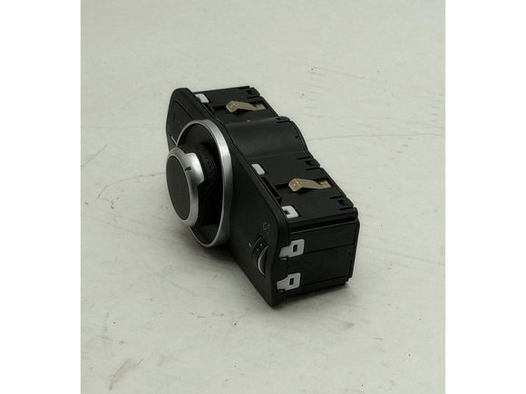 Alfa Romeo Giulia Headlight Switch Control