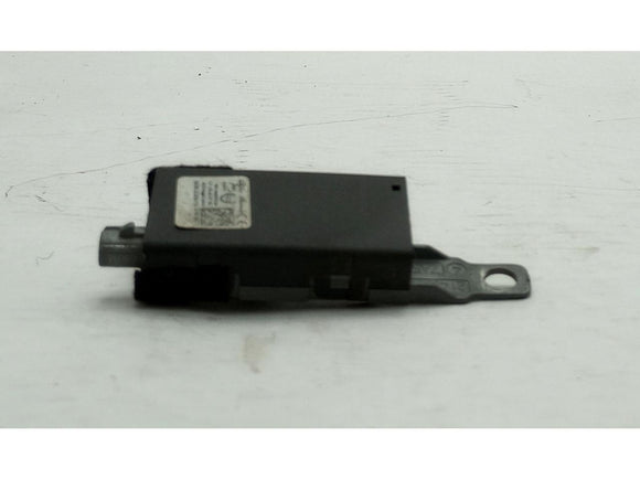Alfa Romeo Giulia Driver Left Rear Antenna Amplifier