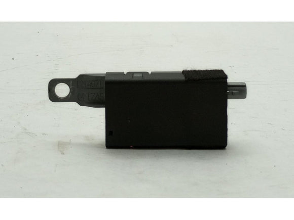 Alfa Romeo Giulia Paseenger Right Rear Antenna Amplifier