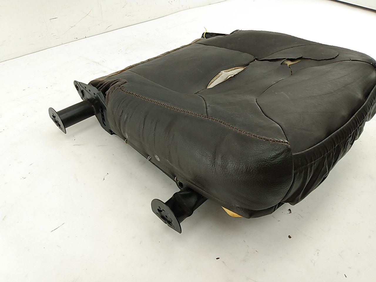 Volvo V70 **AS IS** Passenger Right Front Lower Seat Cushion