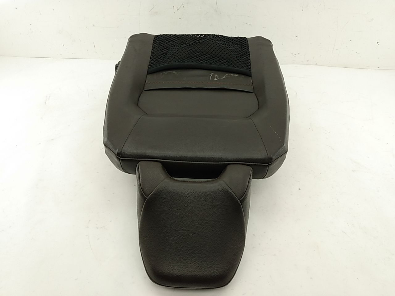 Volvo V70 Driver Left Front Upper Seat Cushion