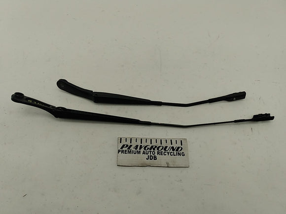 Alfa Romeo Giulia Pair Of Windshield Wiper Arms