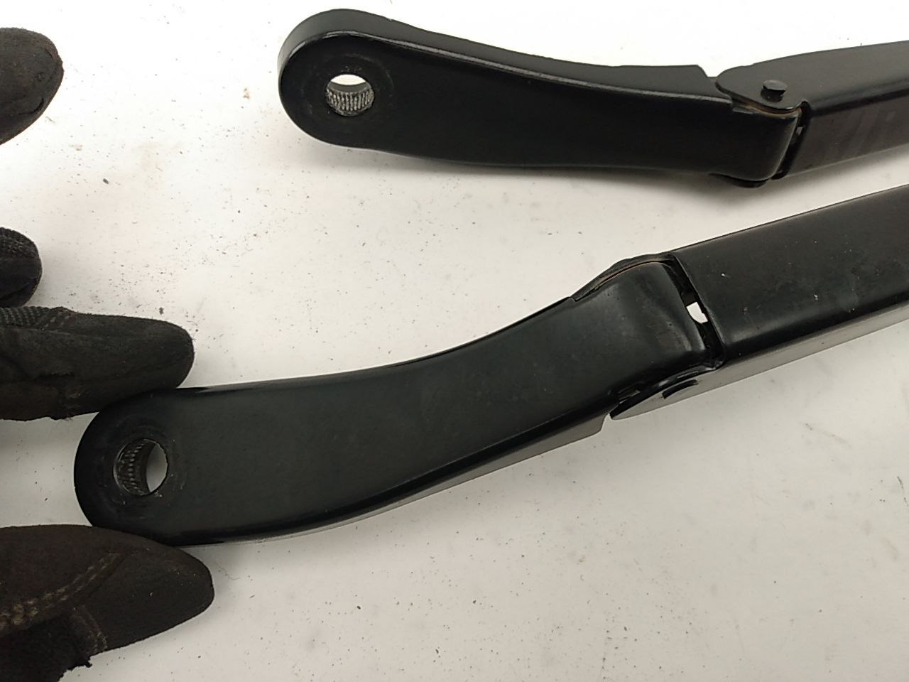 Alfa Romeo Giulia Pair Of Windshield Wiper Arms
