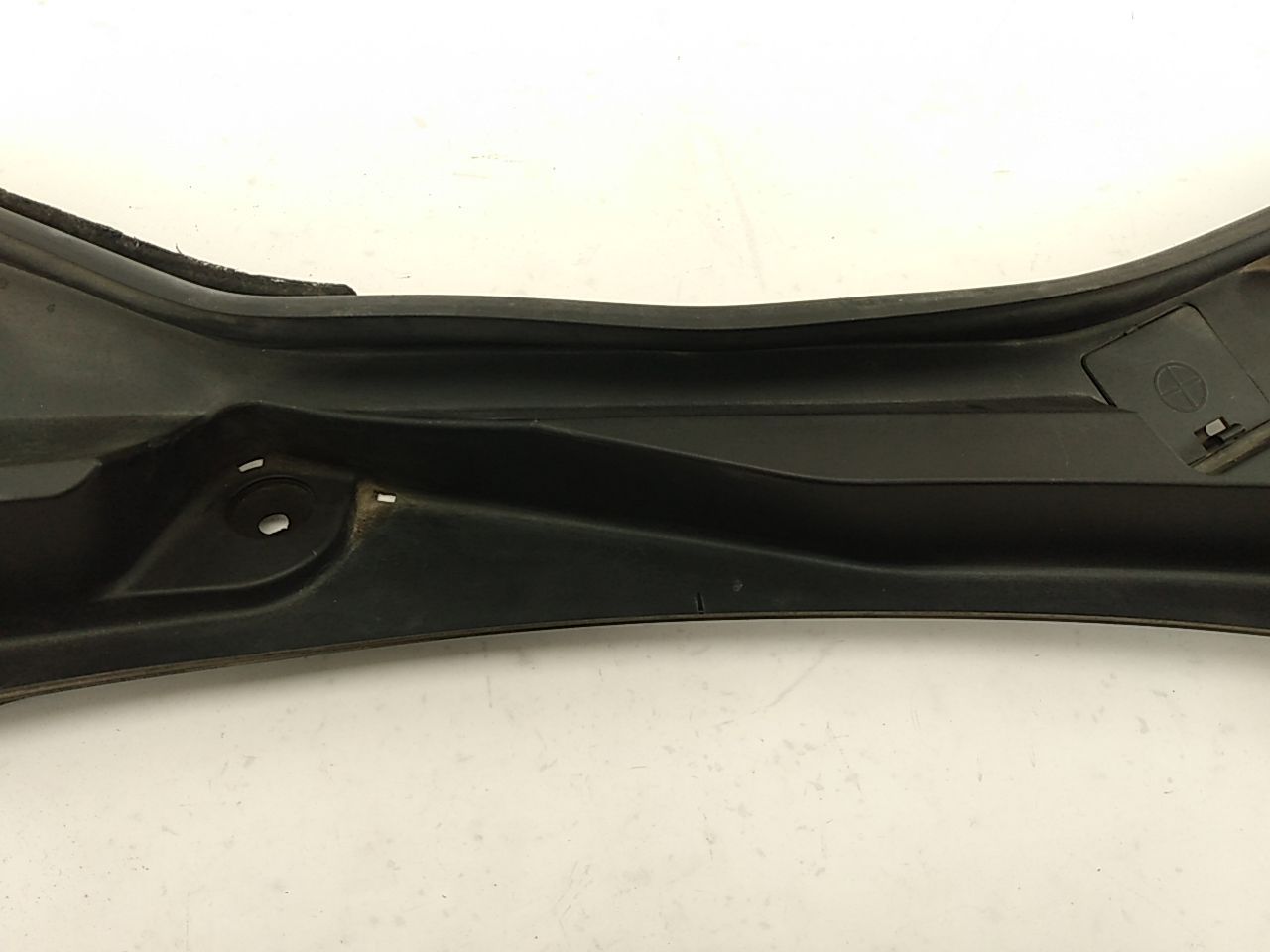 Alfa Romeo Giulia Windshield Wiper Cowl Panel