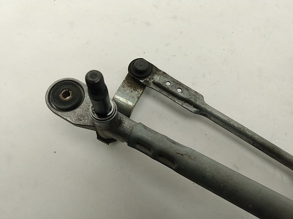 Alfa Romeo Giulia Front Windshield Wiper Transmission And Motor