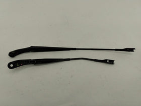 Alfa Romeo Giulia Pair Of Windshield Wiper Arms - 0
