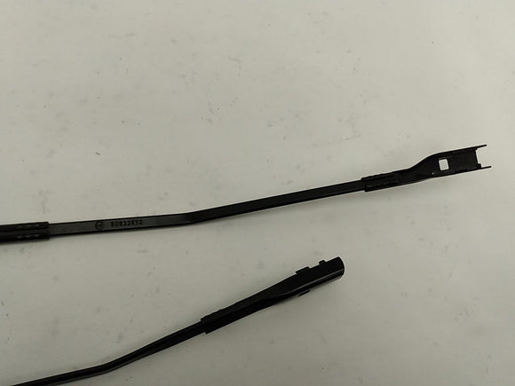 Alfa Romeo Giulia Pair Of Windshield Wiper Arms