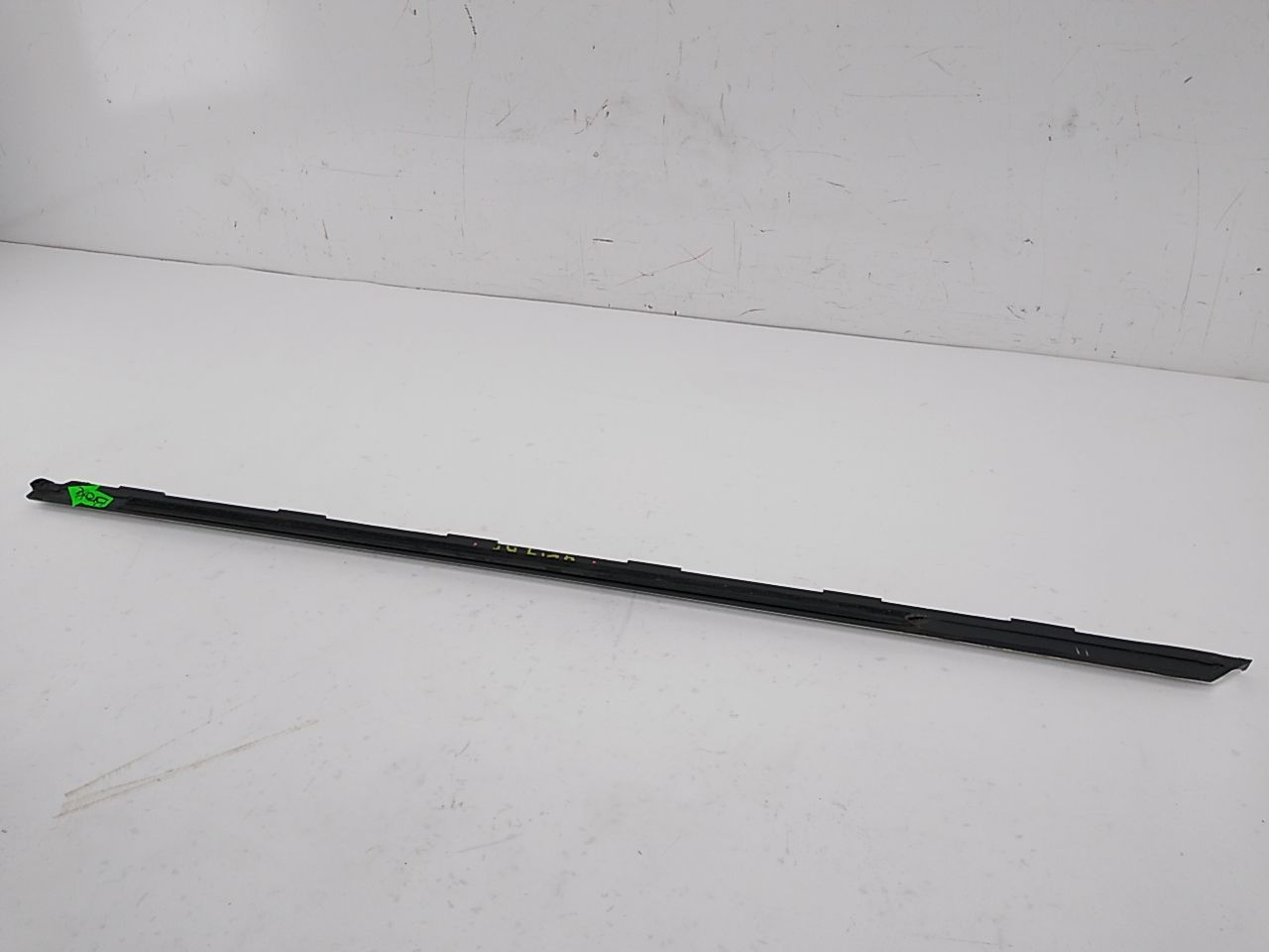 Alfa Romeo Giulia Passenger Right Front Exterior Door Window Molding Trim - 0