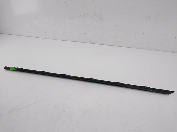 Alfa Romeo Giulia Passenger Right Front Exterior Door Window Molding Trim