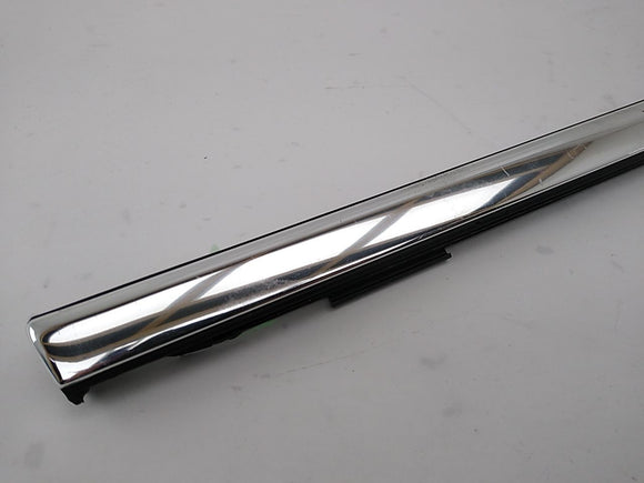 Alfa Romeo Giulia Passenger Right Front Exterior Door Window Molding Trim