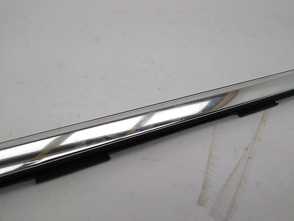 Alfa Romeo Giulia Passenger Right Front Exterior Door Window Molding Trim