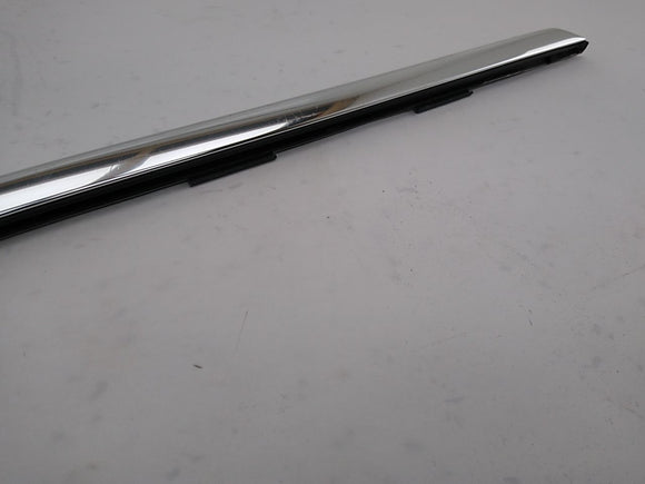 Alfa Romeo Giulia Passenger Right Front Exterior Door Window Molding Trim