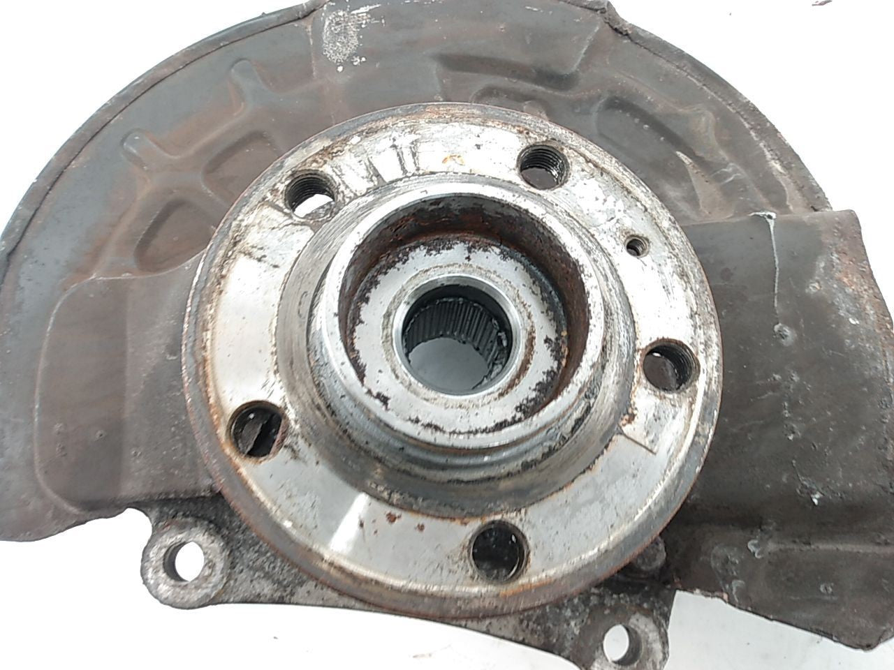 Volvo V70 Driver Left Front Spindle Knuckle Hub