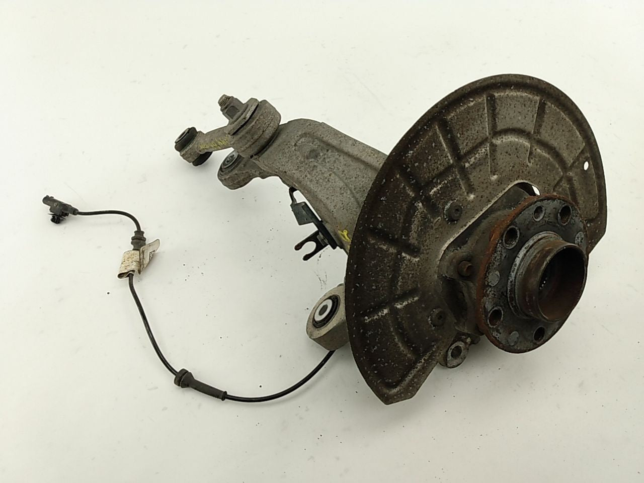 Alfa Romeo Giulia Passenger Right Rear Spindle Knuckle Hub