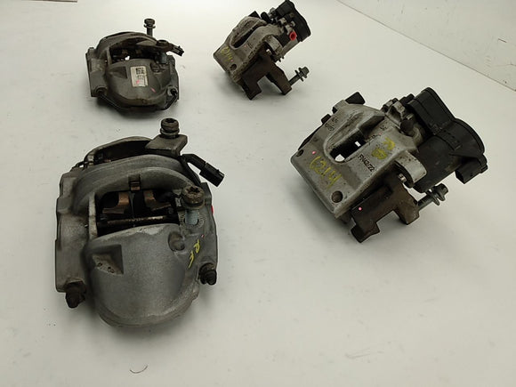 Alfa Romeo Giulia Set Of 4 Front & Rear Brake Calipers