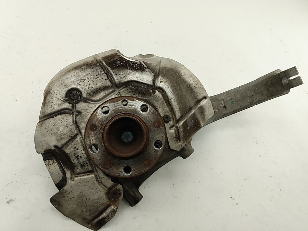 Alfa Romeo Giulia Driver Left Front Spindle Knuckle Hub