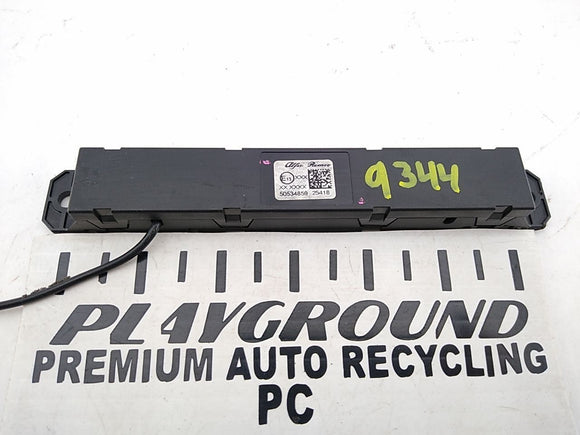Alfa Romeo Giulia Antenna Booster Amplifier