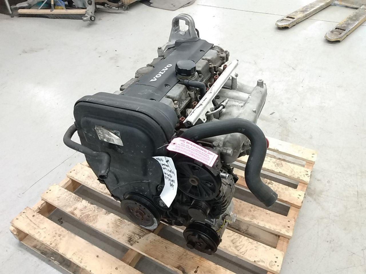 Volvo V70 Engine Assembly - 0