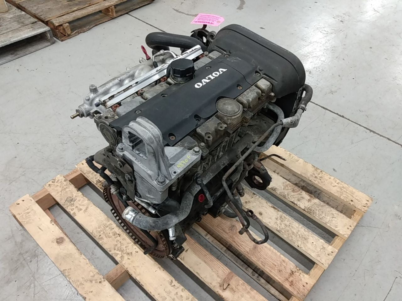 Volvo V70 Engine Assembly