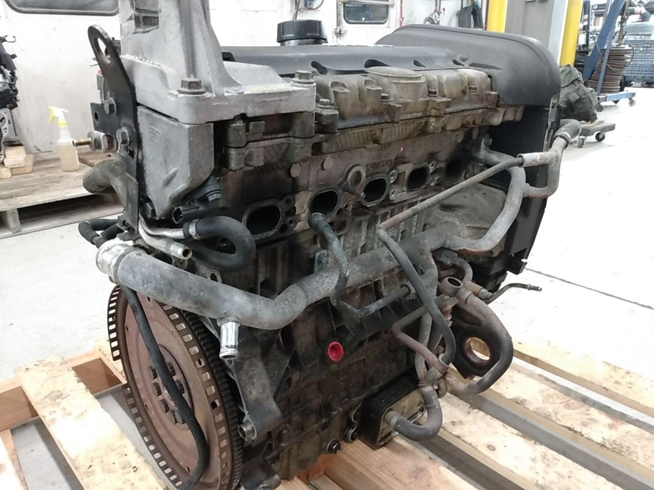 Volvo V70 Engine Assembly