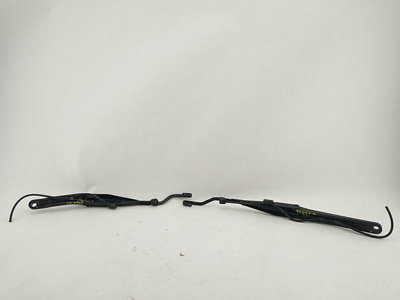 Pontiac Solstice Pair Of Windshield Wiper Arms