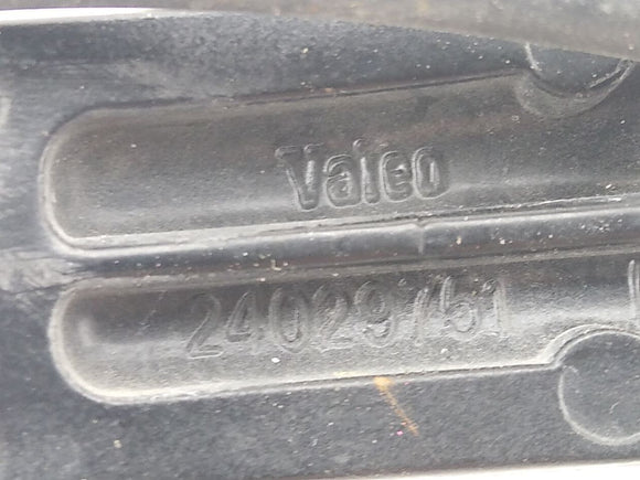 Pontiac Solstice Pair Of Windshield Wiper Arms