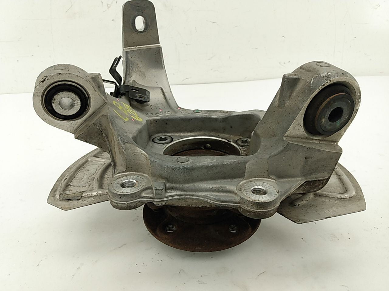 Alfa Romeo Giulia Driver Left Rear Spindle Knuckle Hub