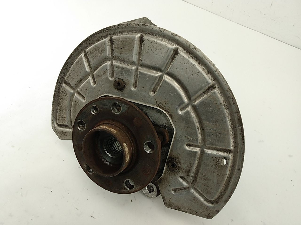 Alfa Romeo Giulia Passenger Right Rear Spindle Knuckle Hub