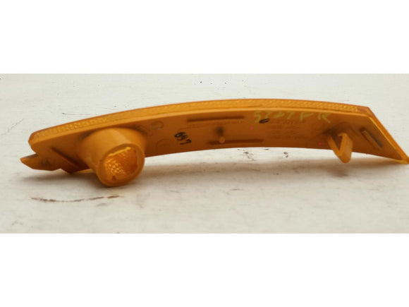 Pontiac Solstice Passenger Right Front Side Marker Reflector