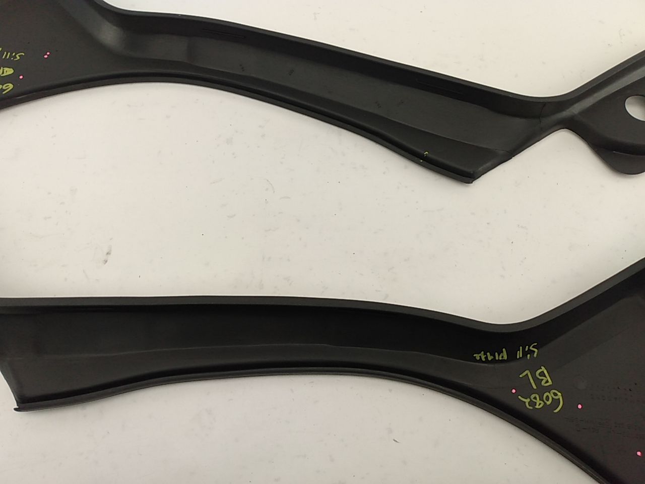 Jeep Cherokee Pair Of Rear Door Sill Trims
