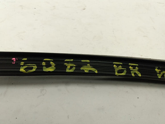 Jeep Cherokee Passenger Right Rear Window Glass Seal