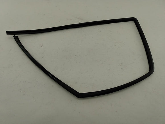 Jeep Cherokee Driver Left Front Window Glass Seal